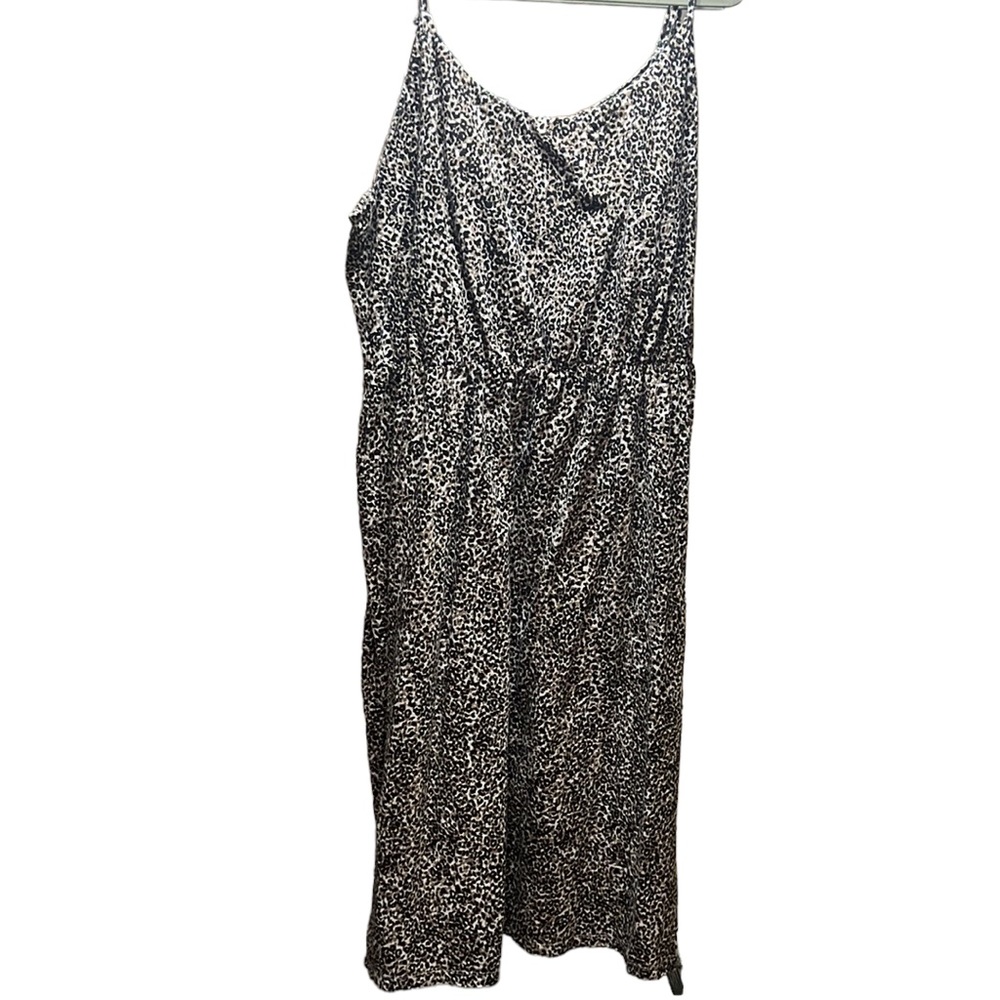 Leopard print midi dress